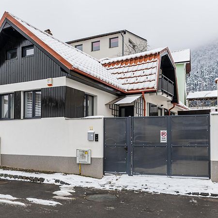 Sun Villas Accommodation Брашов Экстерьер фото