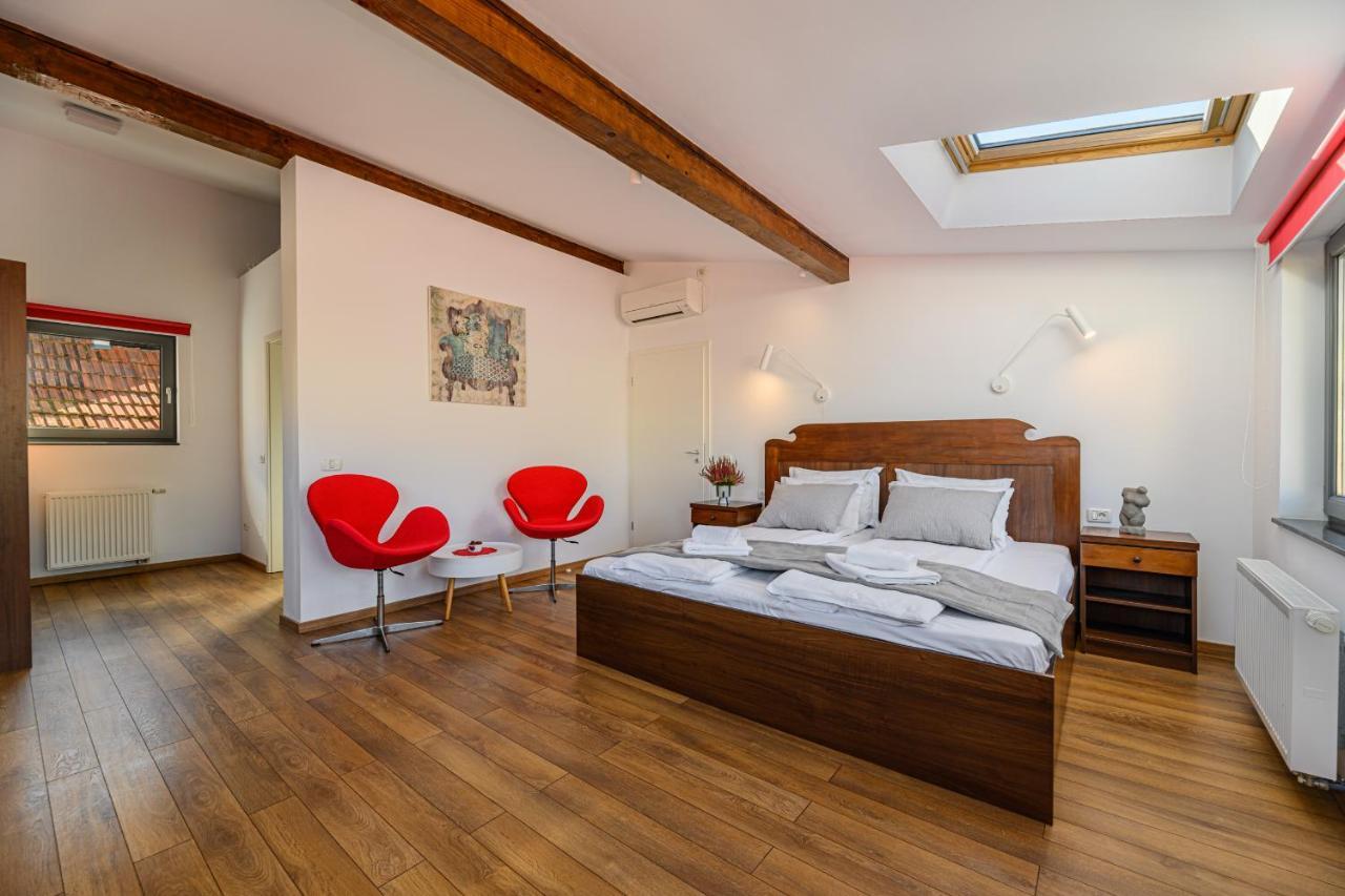 Sun Villas Accommodation Брашов Экстерьер фото