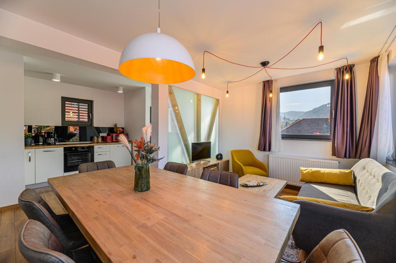 Sun Villas Accommodation Брашов Экстерьер фото