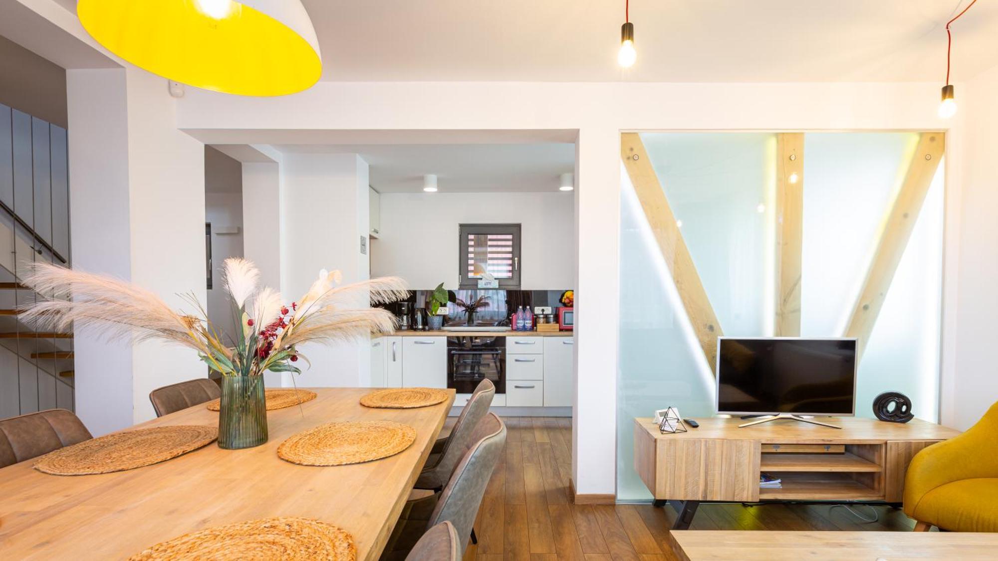 Sun Villas Accommodation Брашов Экстерьер фото