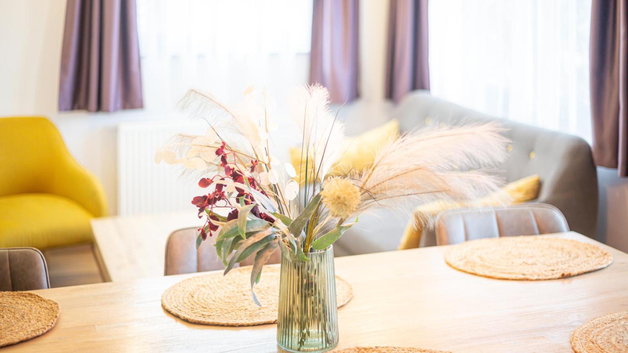 Sun Villas Accommodation Брашов Экстерьер фото