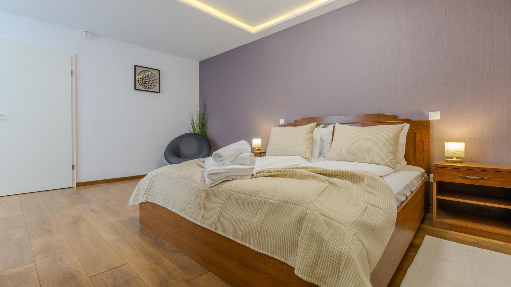 Sun Villas Accommodation Брашов Экстерьер фото