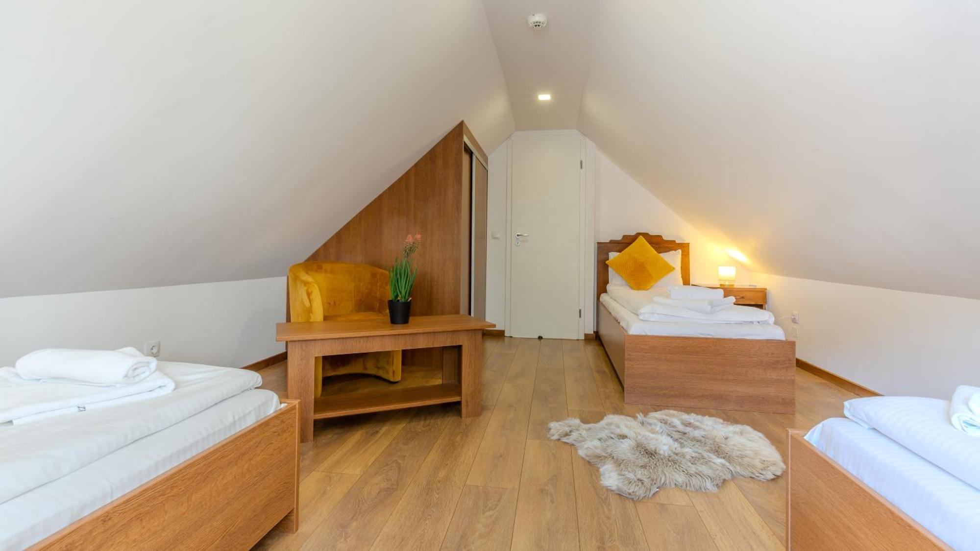 Sun Villas Accommodation Брашов Экстерьер фото